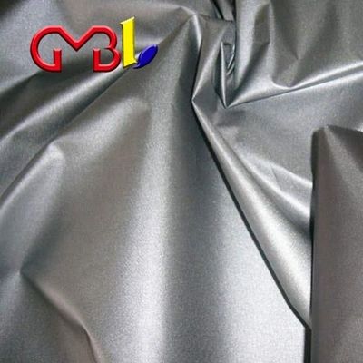 Tissus recouverts de taffeta de polyester teint pour la promotion