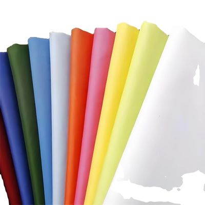 Tissu de revêtement en polyester taffeta à retardateur de flamme 210T pour l'exportation standard