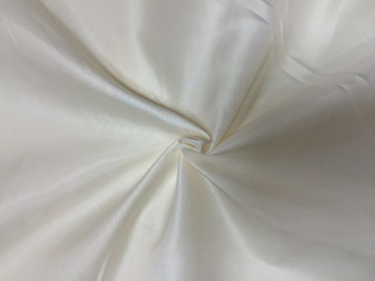 Tissu en polyester taffeta 170T/190T/210T/230T Tissu de doublure résistant à l'eau et respirant 2023