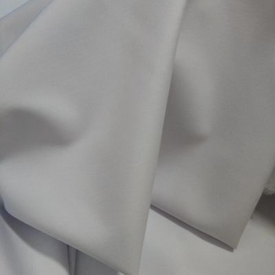 L'emballage direct double pliable Super doux 100% tissu polyester tissé 32*150D pour Thobe