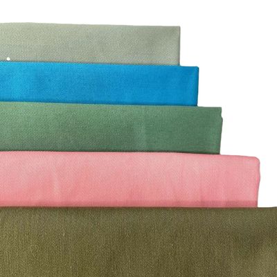 Vêtements de travail en tissu à carreaux de style 57/58&quot; largeur 100% polyester Twill Gabardine