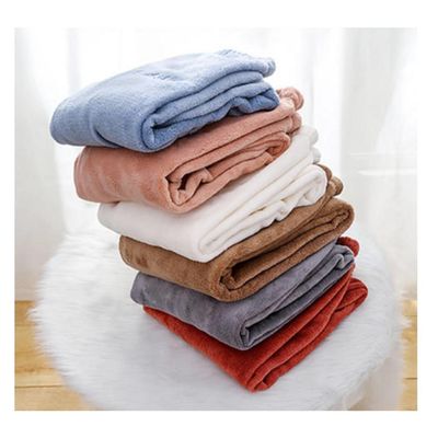 Tissu de flanelle compétitif 57/58&quot; pour textile domestique de poids moyen et 100% polyester