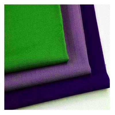 Fabrication à partir de tissus de toile pour le processus de fabrication de vêtements de travail