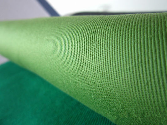 Vêtements de travail Tissu nom populaire teint à partir de TC personnalisé 65/35 240 GSM Tissu Twill
