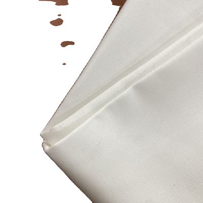 Exporté Standard 210T Taffeta polyester revêtement avec couleur personnalisée et style TWILL