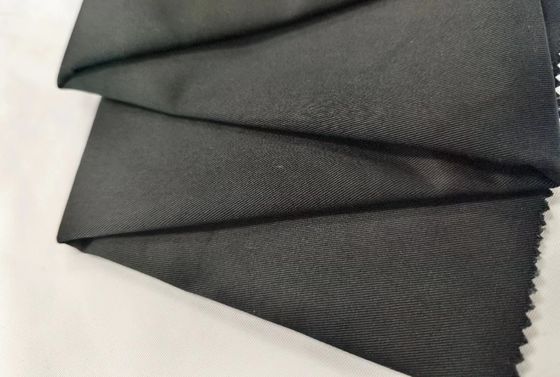 Exporté Standard 210T Taffeta polyester revêtement avec couleur personnalisée et style TWILL