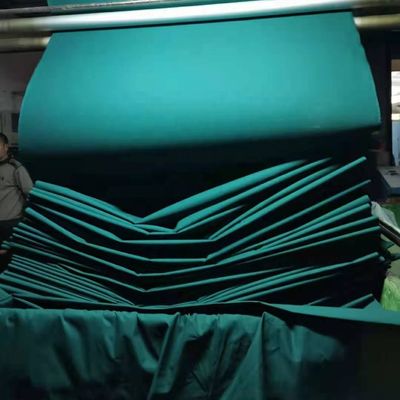 Poids moyen Tissu léger de poivre de pêche 65% Polyester 35% coton pour vêtements médicaux
