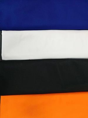 Couleur personnalisée 210T Taffeta Polyester Pour 100% Polyester Anti Pill Tissu