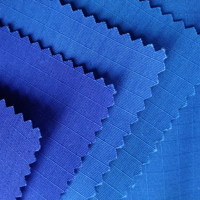 190-195gsm Tissu uniforme à étriers 65% polyester 35% coton Couleur personnalisée Largeur 58/60