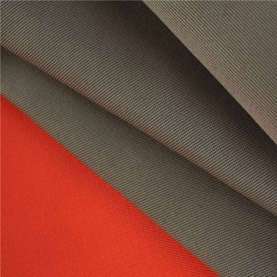 Tissu étiré 235-240gm Twill vêtements de travail Tissu avec mélange de coton polyester tissé