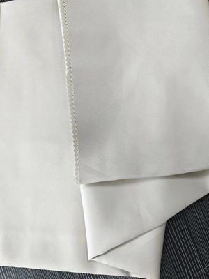 Tissu ignifuge à base de taffeta de polyester à haute résistance à l'incendie à haute résistance à l'incendie à haute résistance à l'incendie, imprimable à 100%