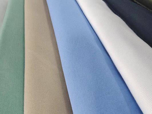 Couleur personnalisée 210T Taffeta polyester revêtement de tissu ignifuge pour les textiles domestiques