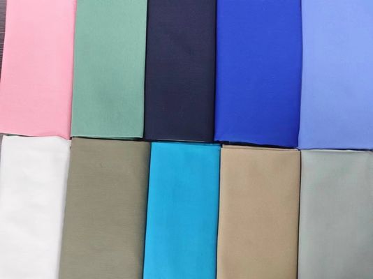 Couleur personnalisée 210T Taffeta polyester revêtement de tissu ignifuge pour les textiles domestiques
