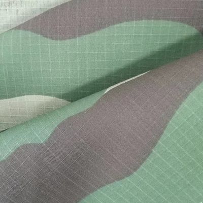 Fabrique de camouflage imperméable à l'eau en TC Ripstop pour la demande du client