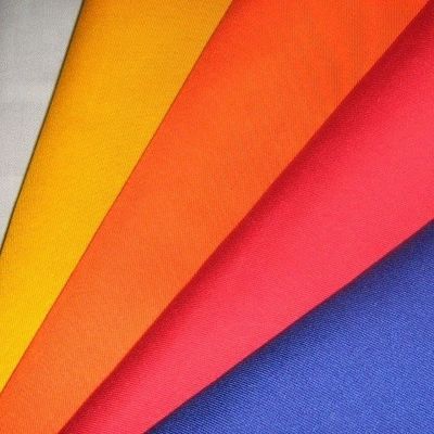 Tissu en polyester à 100% pour uniformes scolaires