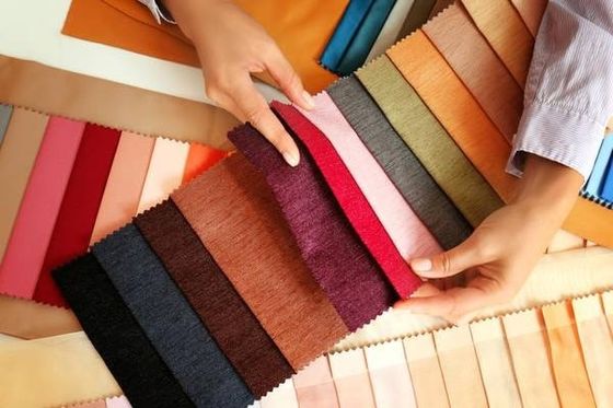 130*70 Densité 32x32 Tissu de chemise en polycoton pour femmes et hommes de Jinsuo Textile