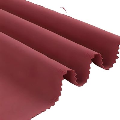 Fabrication à base de tissu de polyester à 100% pour des vêtements de travail uniformes antistatiques en gabarde
