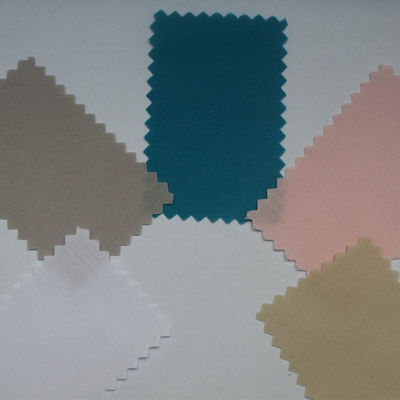 Tissu antistatique 100% polyester Tissu de tissu pour vêtements de travail Tissu de couleur personnalisée