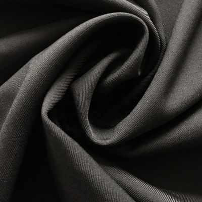 Tissu doux personnalisé Exporté 210T Polyester revêtement Taffeta Tissu de couleur pour le marché