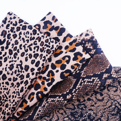 Tissu en denim à 4 voies, séché rapidement et à motif léopard