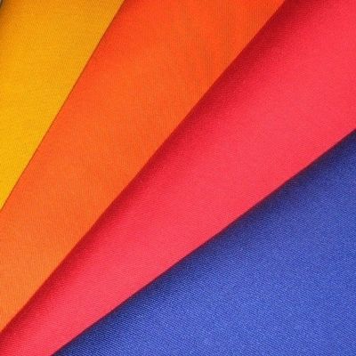 Fabrique de revêtement en taffeta de 210T tissé en polyester à 100% pour la personnalisation et dans un matériau durable