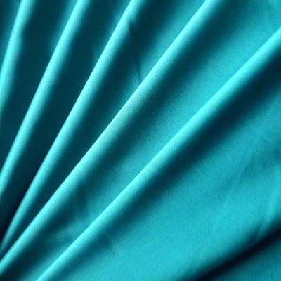 65% polyester 35% coton Rétracteur de flamme Tissu CVC Twill pour l'uniforme de taekwondo de judo