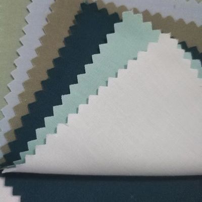 65% polyester 35% coton Rétracteur de flamme Tissu CVC Twill pour l'uniforme de taekwondo de judo