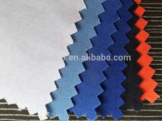 Fabrication à base de tissu standard à l'exportation 100% polyester revêtement 210T Taffeta couleur tissu