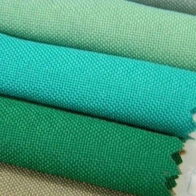 Résistant à l'eau 100% revêtement en polyester 210T Taffeta modèle de tissu de couleur personnalisée SOLIDS