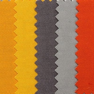 Stocks Exporté 210T Taffeta Polyester revêtement de tissu dans le style TWILL pour la personnalisation